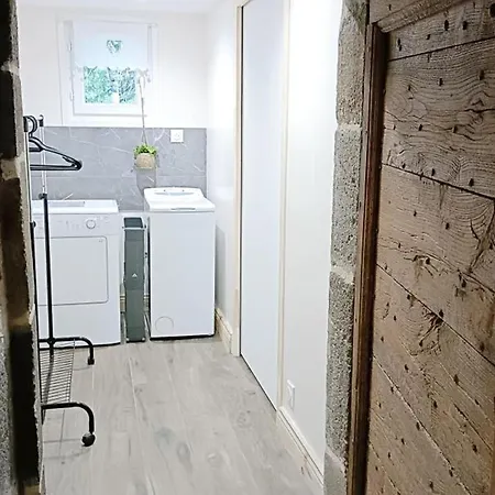 Maison De Caractere Au Pied Du Puy Chavaroche Avec Terrasse, Jardin Et Cheminee - Fr-1-742-237 別荘 Le Fau (Cantal)